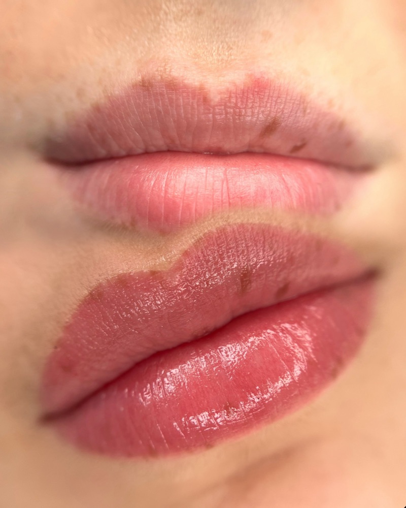 Lip blushing